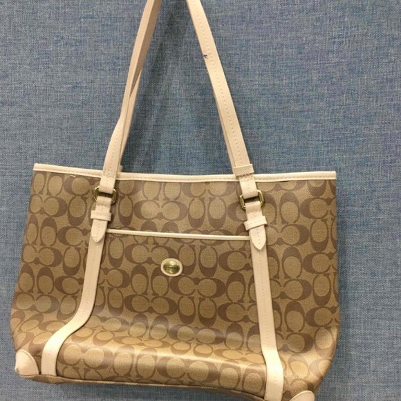 Coach Peyton Signature Pocket Tote/crossbag 25504 - Picture 1 of 10